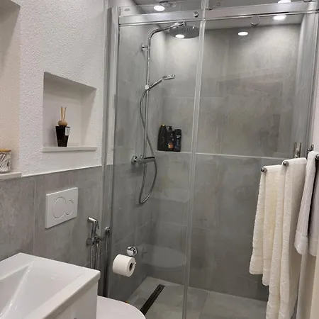 Διαμέρισμα Traumhaft Moderne In 78554aldingen Aldingen (Tuttlingen)