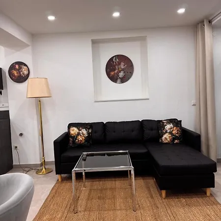 Διαμέρισμα Traumhaft Moderne In 78554aldingen *